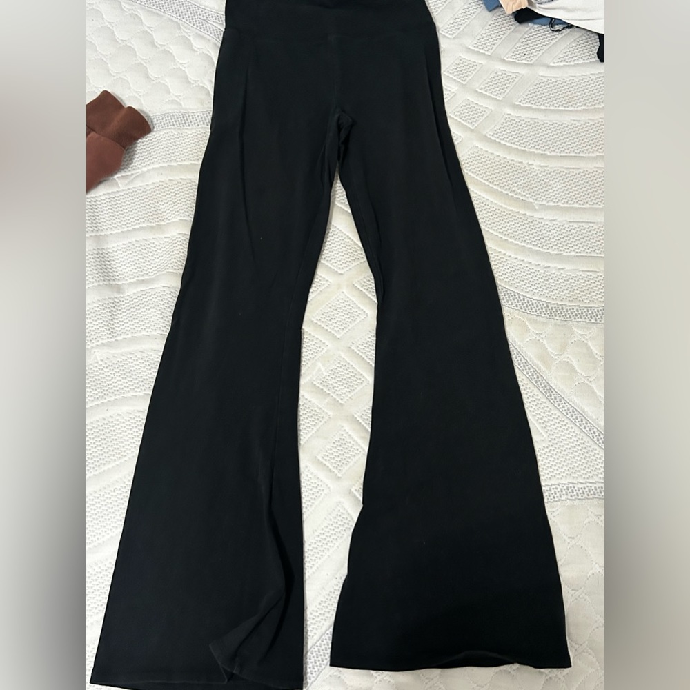Hollister black flare leggings